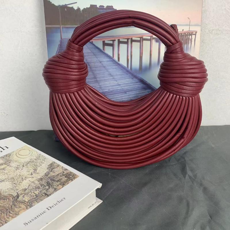 Heiß verkaufende neue Mode Nudeltasche personalisiertes Design vielseitige Knödeltasche handgewebt geknotete Schulter Damentasche