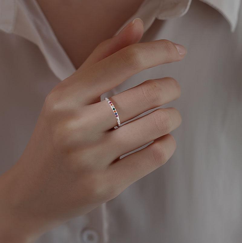 Bague Ouverte en Or Exquis: Style Japonais & Coréen, Alliance Fine Incrustée de Diamants, Empilable & Élégant Bijou de Doigt