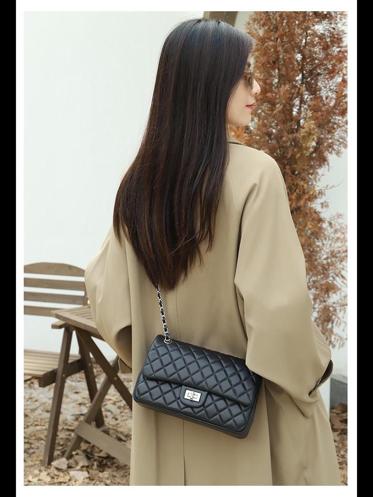 Sheepskin Rhombus Chain Shoulder Bag - 2025 Autumn/Winter Commuter, All-Match, Small Square High-End Ladies' Messenger Bag