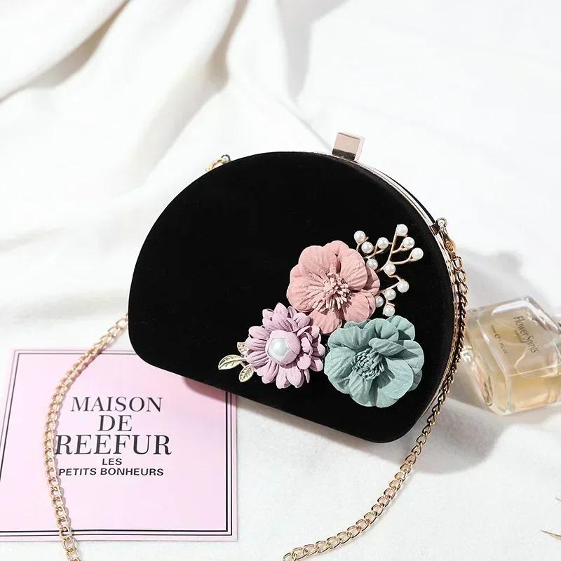 New Fashion Handheld Bag Banquet Women's Bag Chain Bar Single Shoulder Oblique Straddle Simple Fashion Handheld Bag Small