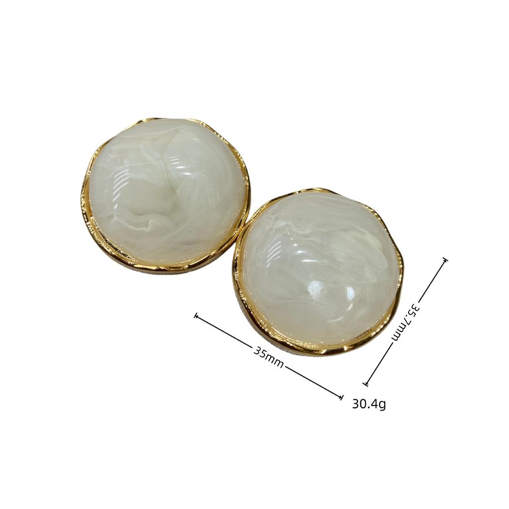 Folded Round Stud Earrings Women'S Retro Temperament Earrings Autumn And Winter High-End Exaggerated Earrings