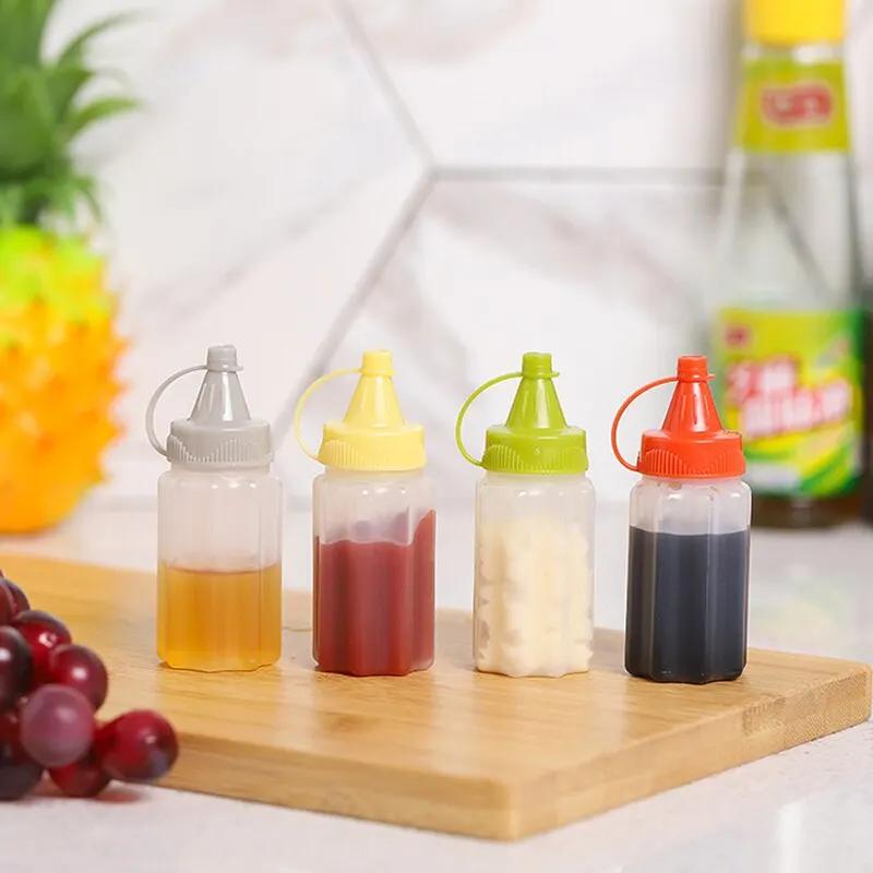 4PCS Kitchen Household Sauce Vinegar Squeeze Bottle Portable Outdoor Barbecue Picnic Feast Bottle Kitchen Accessories Small Tool