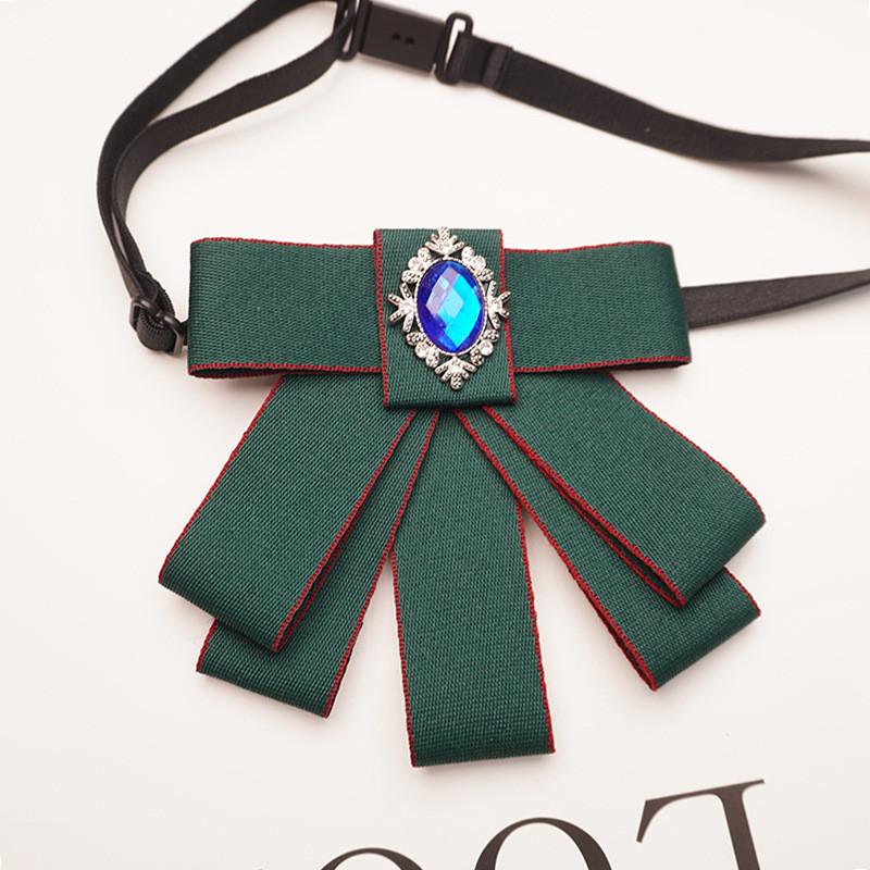 Elegant Unisex Collar Flower With Polyester Material For Weddings And Parties