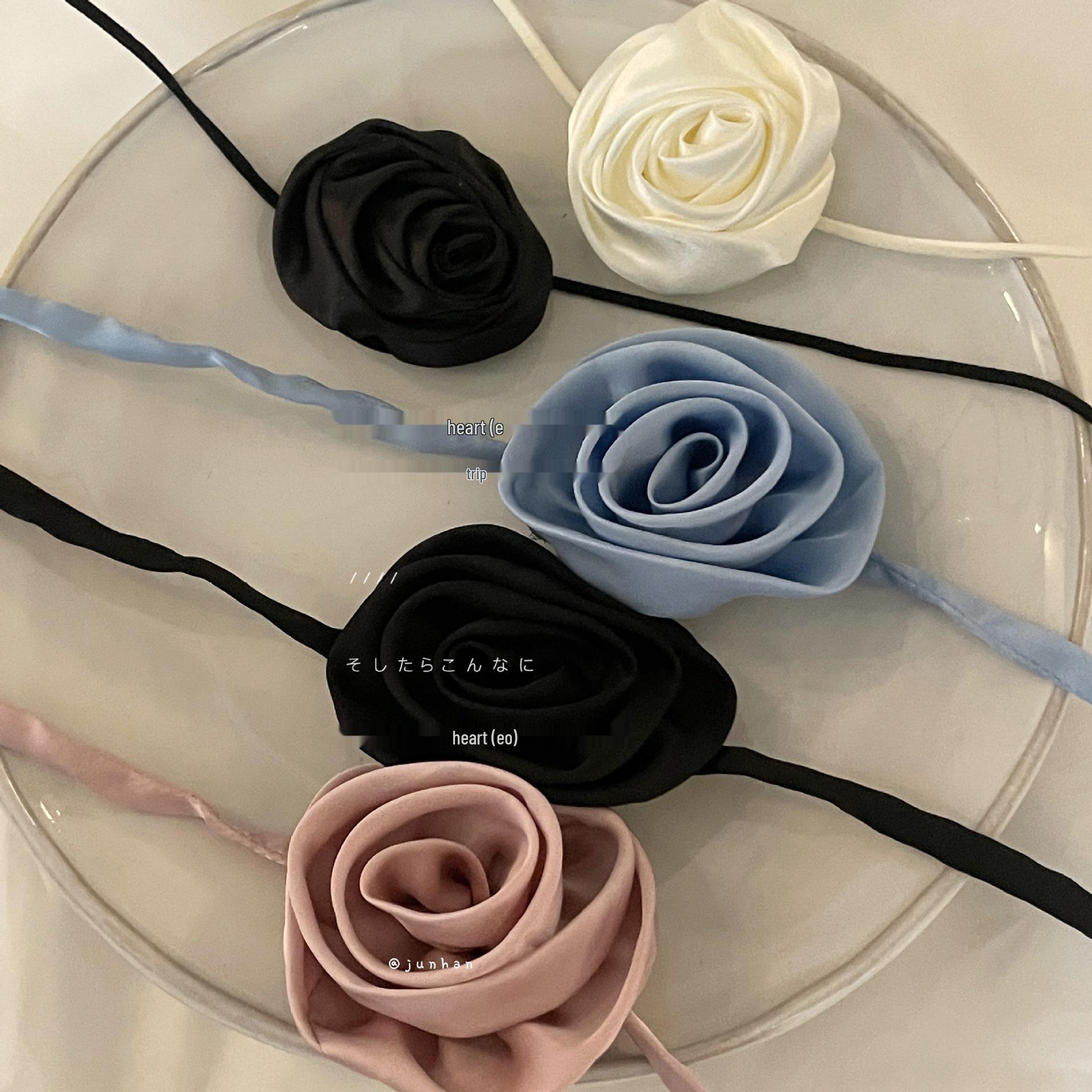 

Чокер из ленты с объемной розой ручной работы и браслет для подружки невесты