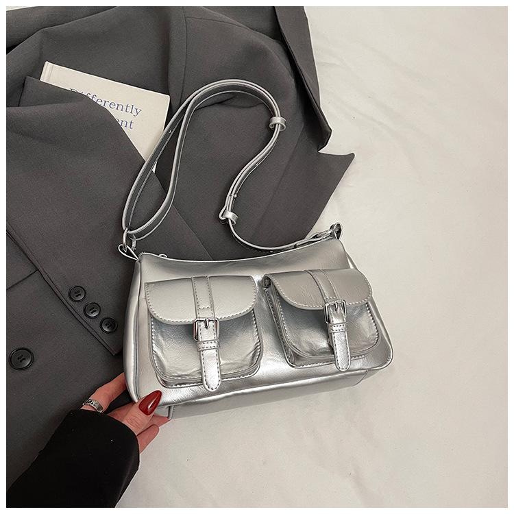 

2025 new fashion bag women s exquisite trend shoulder messenger bag commuter multi-pocket Boston bag handbag серебряный
