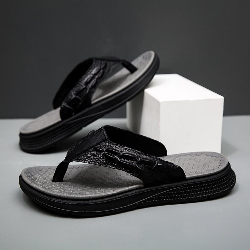 Fashion Holiday Non-slip Walking Shoes Summer Shoes Men Slippers Leather Mens Flip Flops Luxury Brand Male Flat Mens All-match Sandals