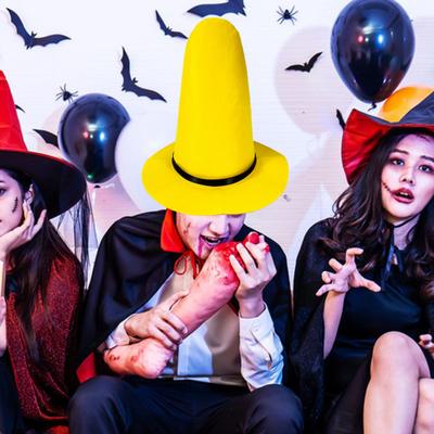 Halloween Witch Hat Pointy Yellow Felt Wizard Top Hat Large Brim Dress-up Hat Cosplay Accessory Trick-or-Treating Party Costume