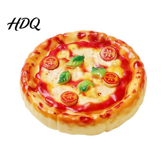 Doll Mansion Food Accessories 2Pcs Mini Resin Pizza Ornaments Realistic Miniatures Tiny Miniature Scene Decorations Ornaments for DIY Craft Project,