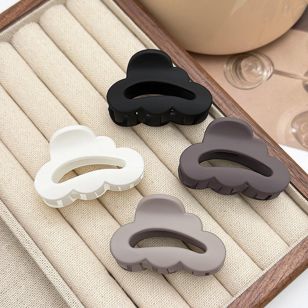 

Cloud Coffee Hair Claw: Matte High Ponytail Claw Clip for Simple and Versatile Hairstyles White