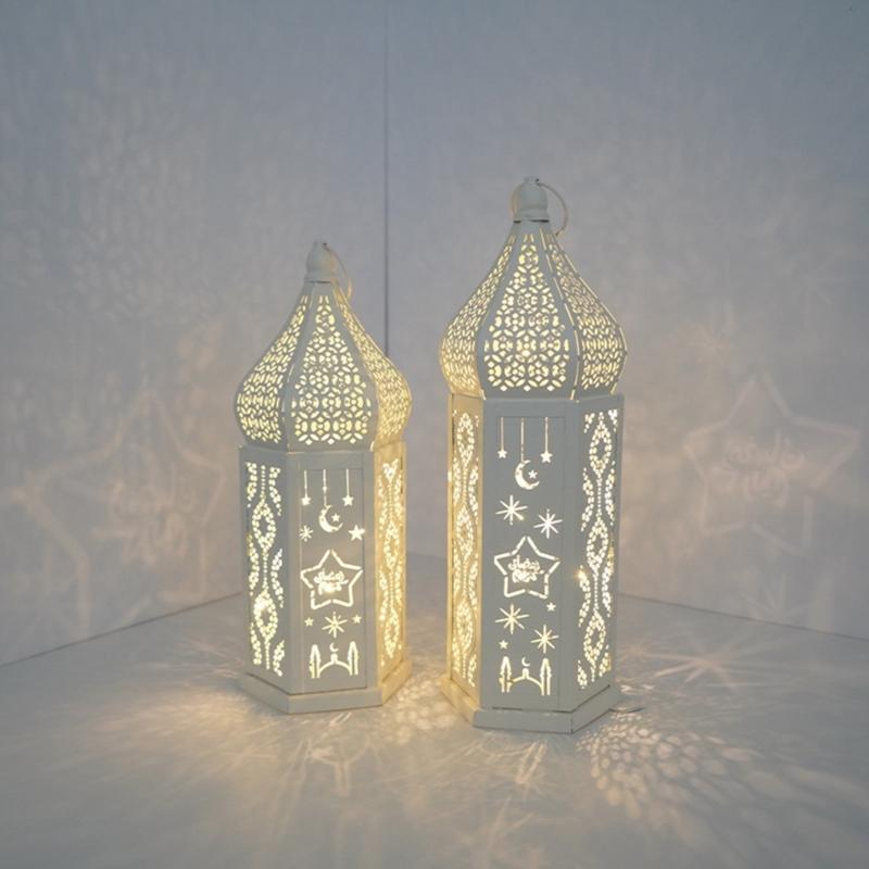 Decorative Candle Lanterns Moroccans Lanterns Retro Golden Metal Lanterns Candle Holder for Home Patios Outdoor Decors