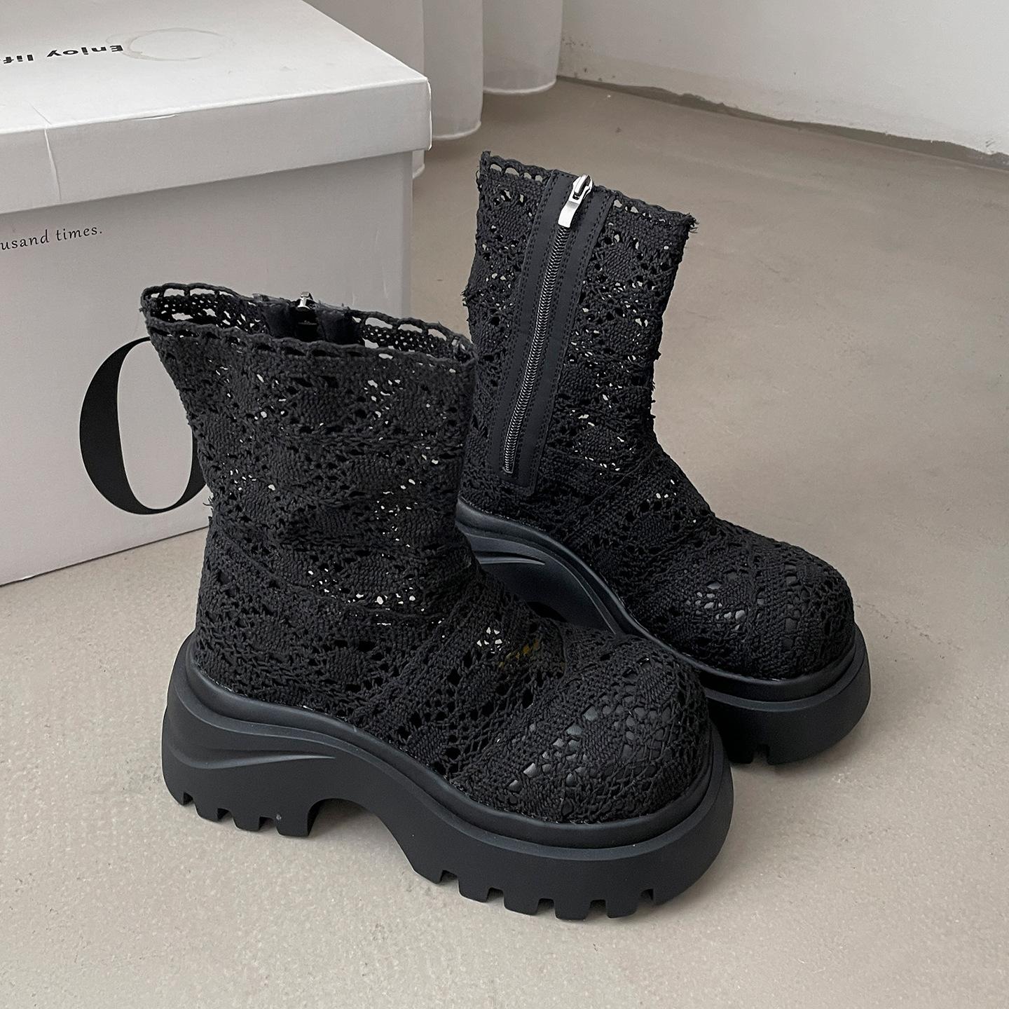 

White small man heightened thick-soled Martin boots women s 2025 new summer versatile retro soft-soled hollow short boots 35 чёрный