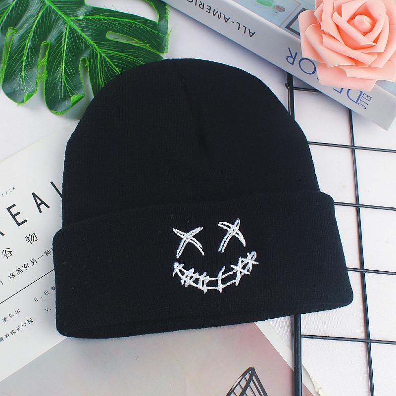 

Осенне-зимняя вязаная шапка с забавным лицом, универсальная для женщин, уличная стильная шерстяная шапка с вышивкой, теплая кепка унисекс one size