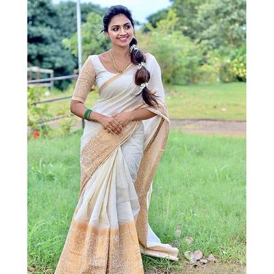 RSINC Saris Traditionnels en Soie Kanjivaram Style Sud-Indien pour Femmes Blanc-doré B0BF5NZ9T1