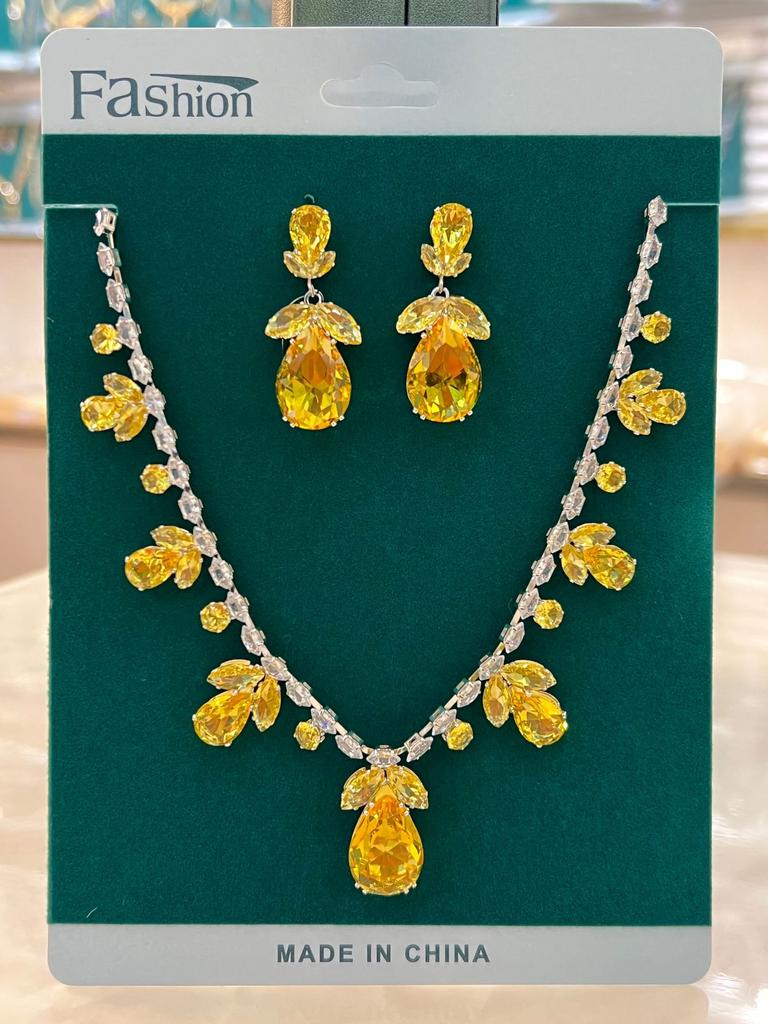 Modeschmuck Halskette Ohrringe Set Braut Zirkon Set Kette Hochzeitskleid Toastkleid Dinner Accessoires Geschenk Frauen