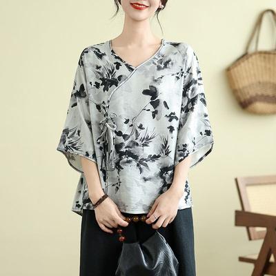 Neues chinesisches Design schräge Knopfleiste Tintenprint große Größe Damenhemd Sommer Retro Dreiviertelärmel locker vielseitiges Kurzarm-Oberteil