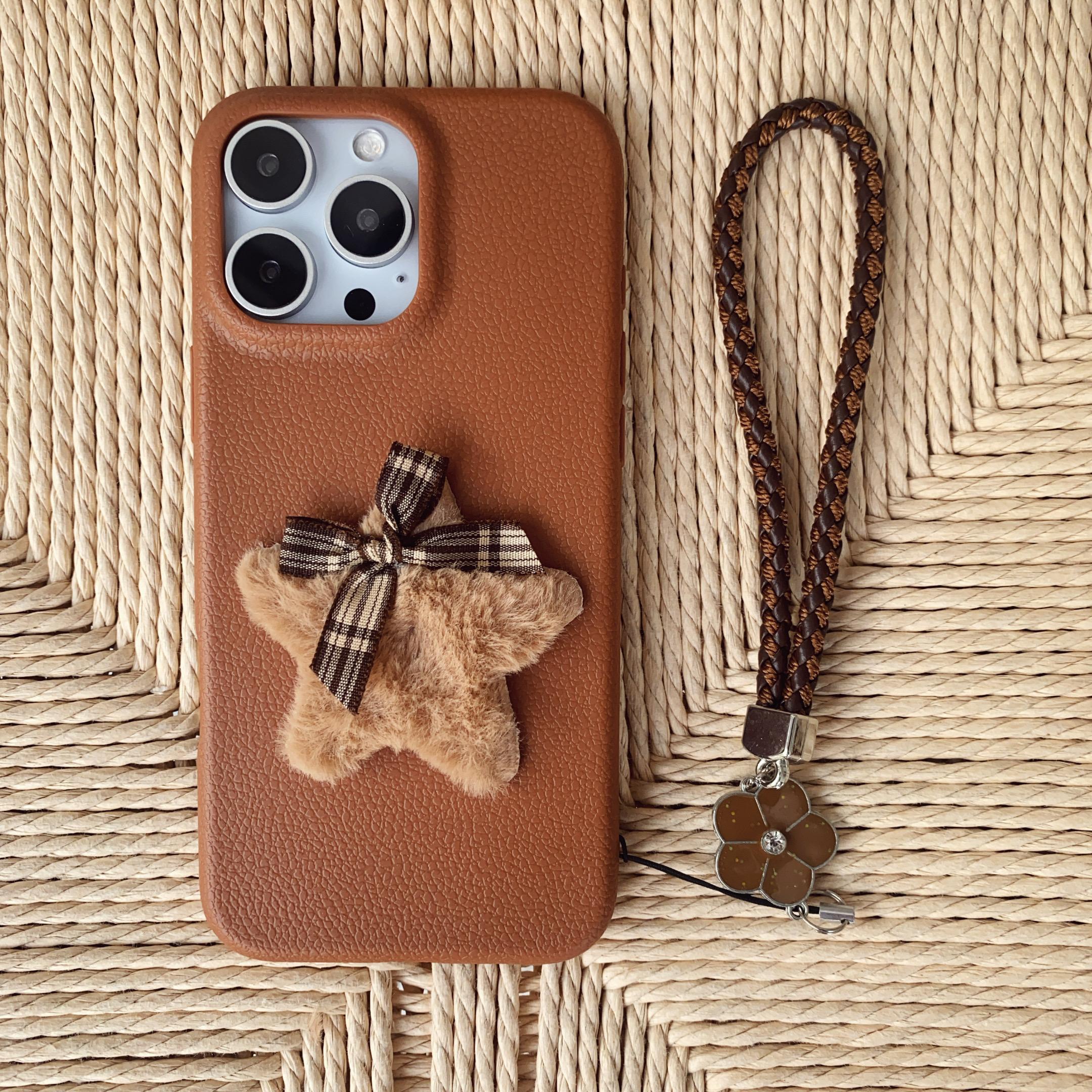 

Коричневый чехол для телефона из искусственной кожи со звездами и цветочным ремешком для iPhone 16 Pro/Pro Max for iPhone 16 Pro Max коричневый