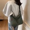 Fashion personality simple retro niche crossbody bag foreign style large capacity fashion shoulder bag college student women's tote bag