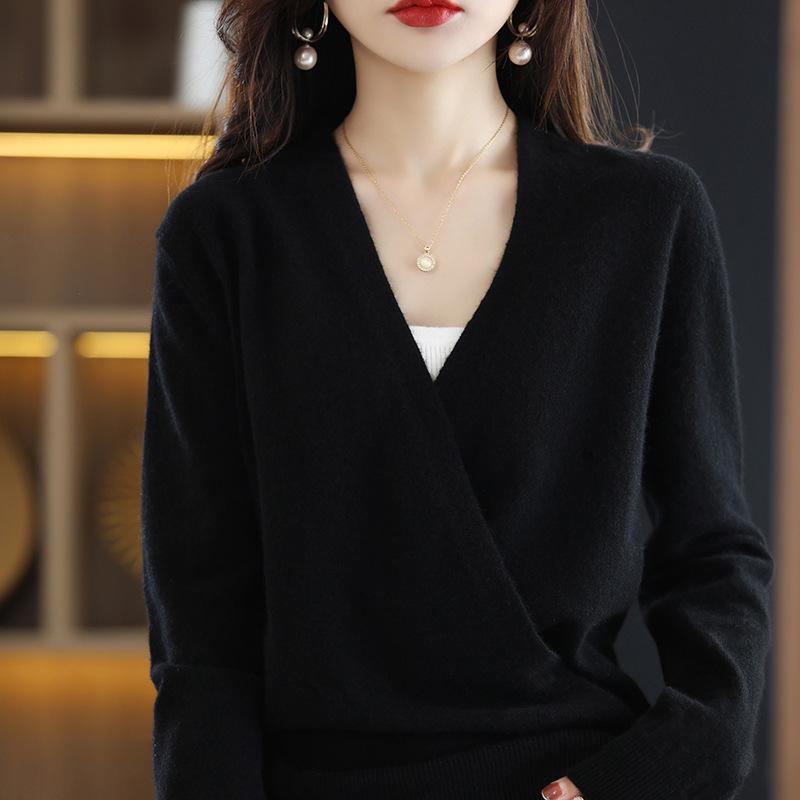 Women's Spring V-Neck 100% Wool Knit Cardigan - Long Sleeve, Short Style Sweater