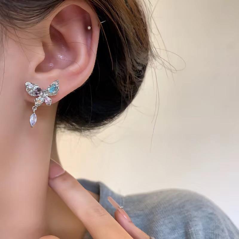 Color Flash Diamond Butterfly Stud Earrings Femininity High-End Versatile Fashion Niche Design Earrings