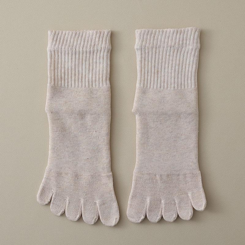 Women's Winter Anti-Odor Five-Toe Mid-Tube Socks - Thick, Warm, Sweat-Absorbent Cotton Terry.
