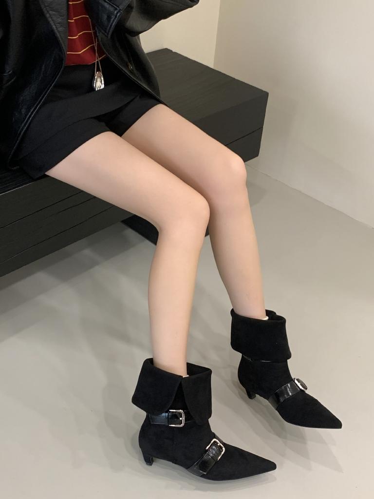 2025 Women's Suede Short Boots Fashion Button Boots Women's New Versatile West and Pointed Western Boots