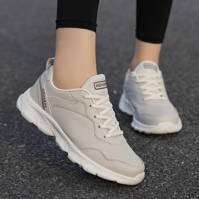 Brand women's shoes autumn and winter sports shoes leather waterproof and lightweight running shoes women's black soft-soled casual non-slip