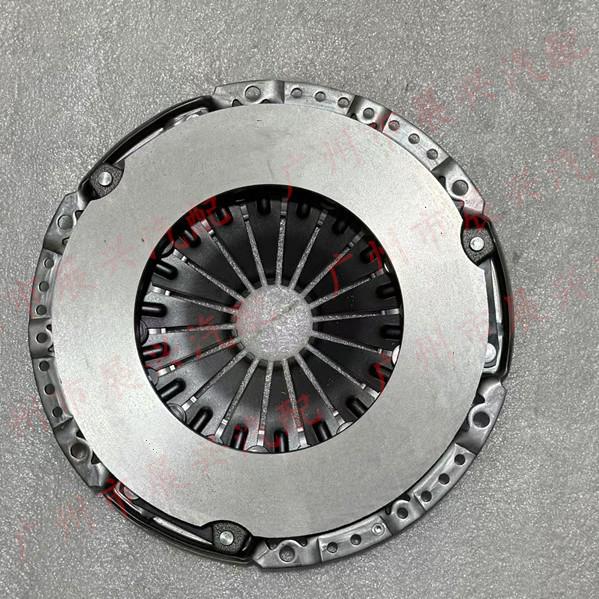 Compatible Clutch Kit: Pressure Plate, Disc, and Release Bearing for SAIC Maxus V80SC2 Engine
