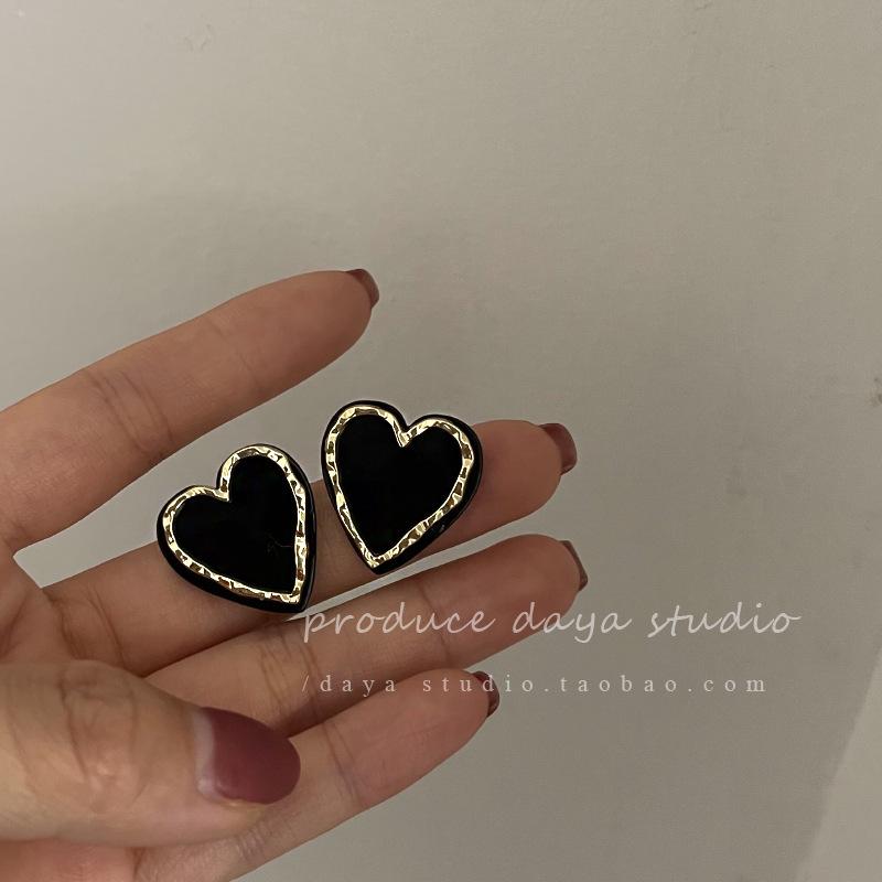 French Retro Zircon Pearl Stud Earrings - Elegant, Versatile Light Luxury Design for Women