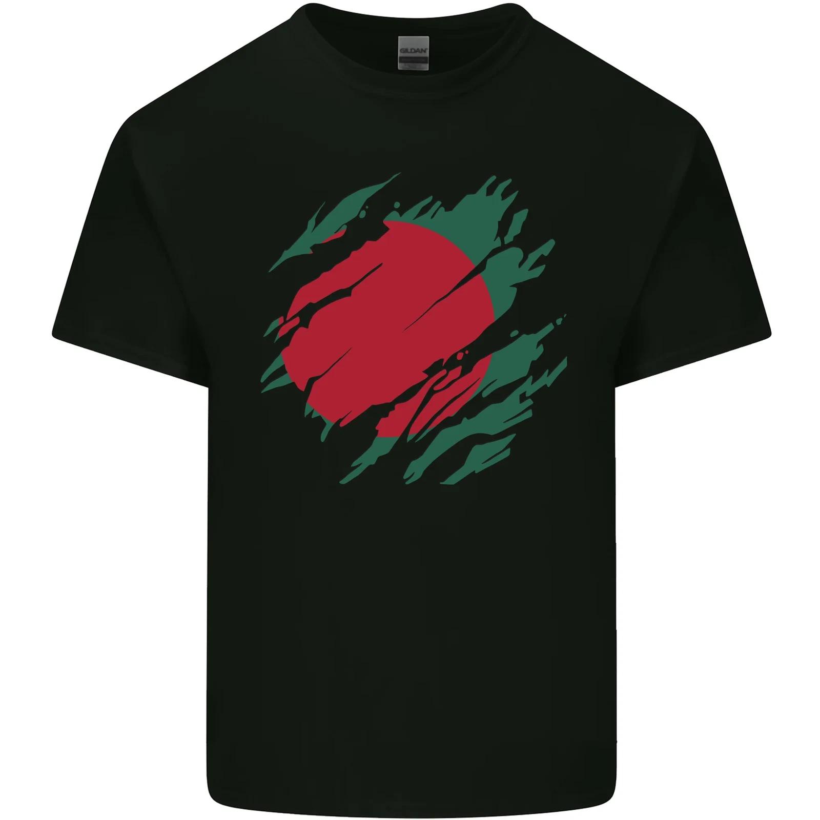 

Torn Bangladesh Flag Bangladeshi Day Football Kids T-Shirt Childrens XL