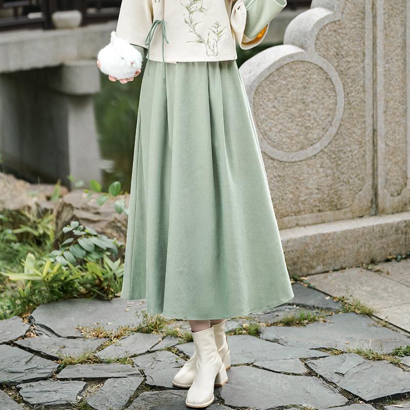 Spring/Autumn Retro Chinese Embroidered Tang Suit: Stand-up Collar, Tie-up Han Element, Improved Hanfu Two-Piece Tea Set