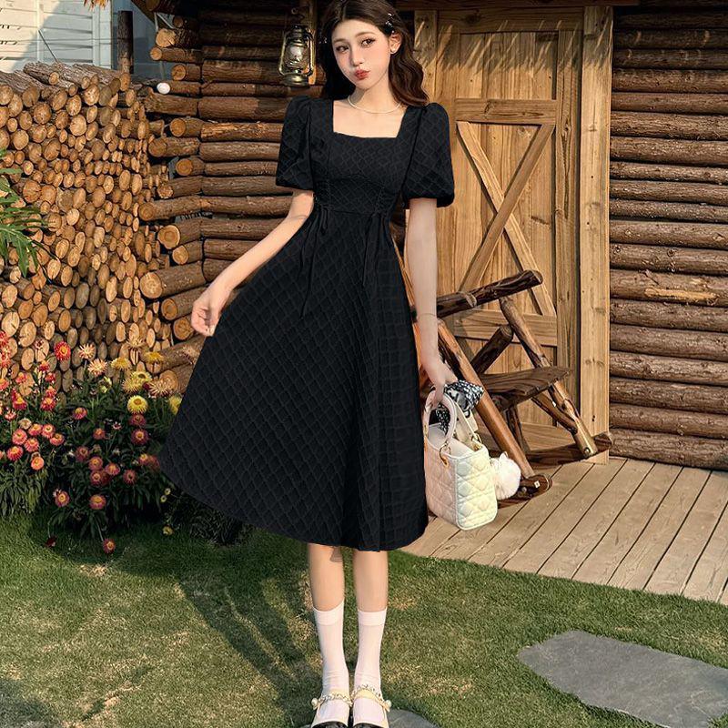 Plus Size Black Square Neck A-Line Dress - Slimming Mature Style for Pear Shapes
