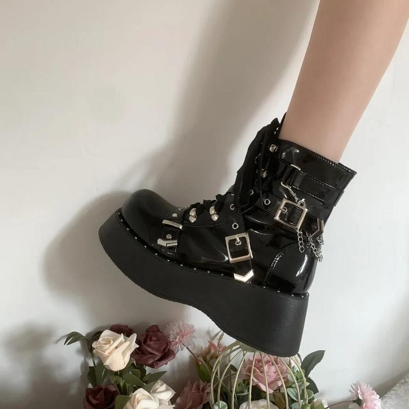 Fashion Punk Style Rivet Thick Bottom Short Boots Women's round Toe Motorcycle Boots Cool College Short Boots Dark Style New 2025