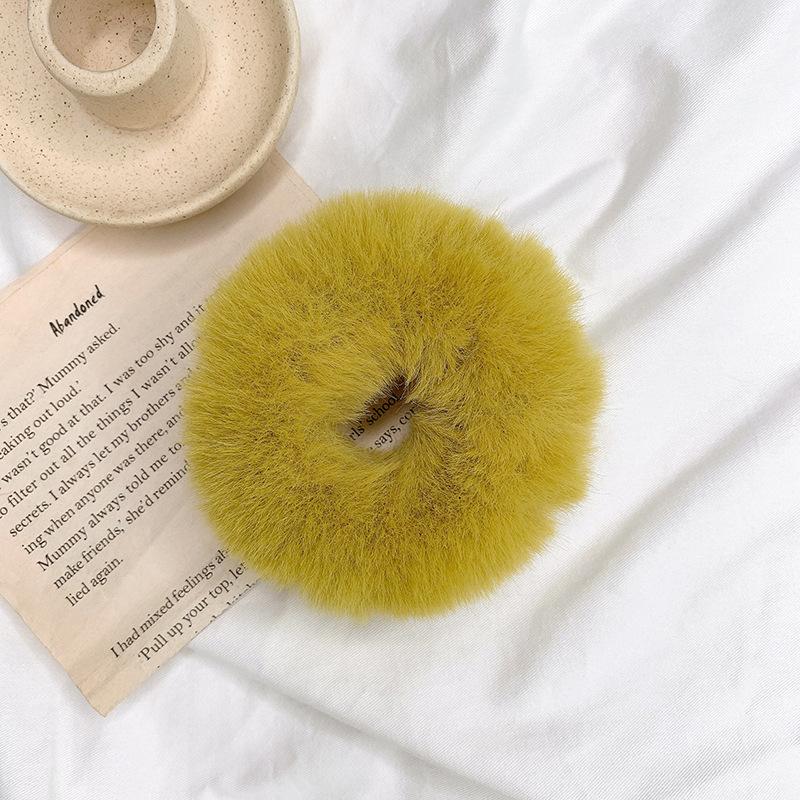 Fashion Hair Accessories 2026 New Colorful Fluffy Hair Band for Women Girls Ponytail Holder Hair Tie Plush Scrunchie Rubber Band