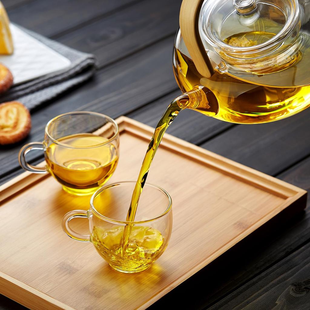 Dzbanek do herbaty Pokaro ze szkła żaroodpornego, 800 ml pojemności całkowitej, bambusowy uchwyt, płaski design, wbudowany zaparzacz, bezpieczny na kuchence, stylowy szklany dzbanek do herbaty,