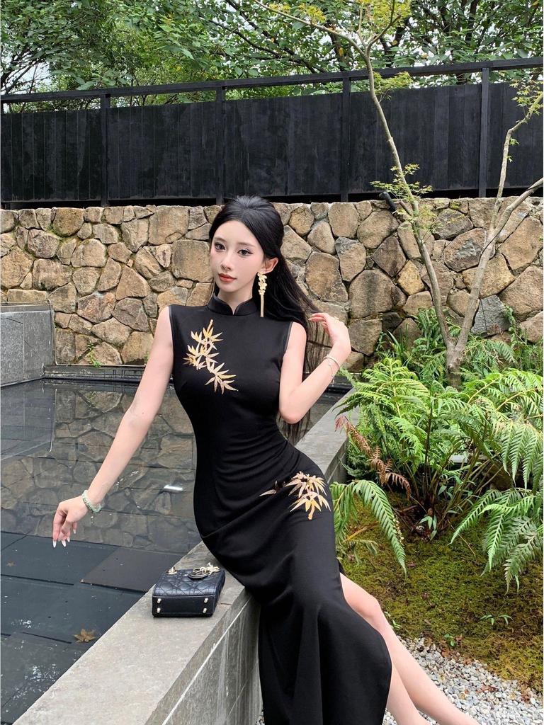 2026 High-End Black Qipao: Slim, Retro-Style Dress for Summer Engagements