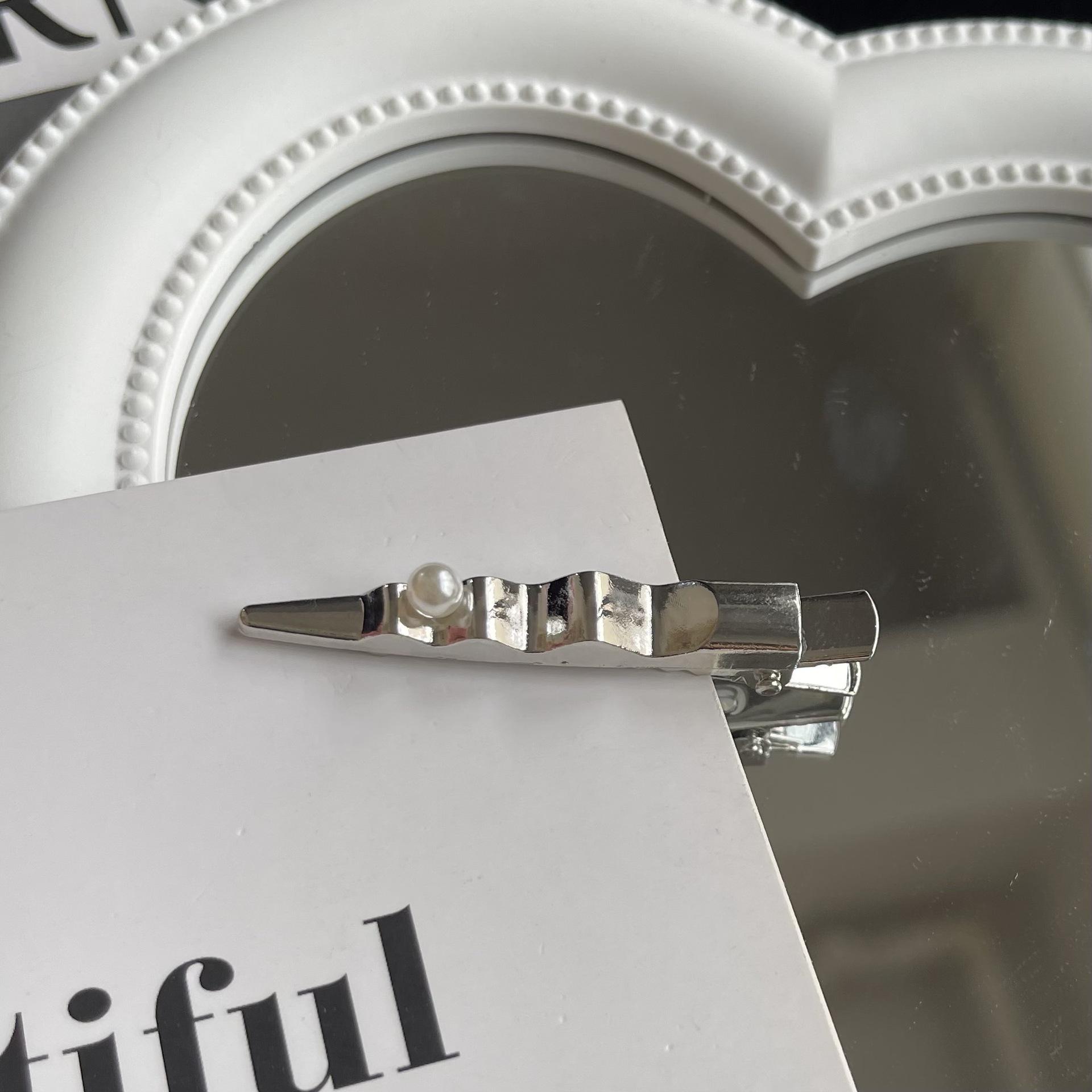 

Сладкая жемчужная волнистая металлическая заколка для волос - Универсальная заколка в японском корейском стиле и аксессуар-боковая заколка