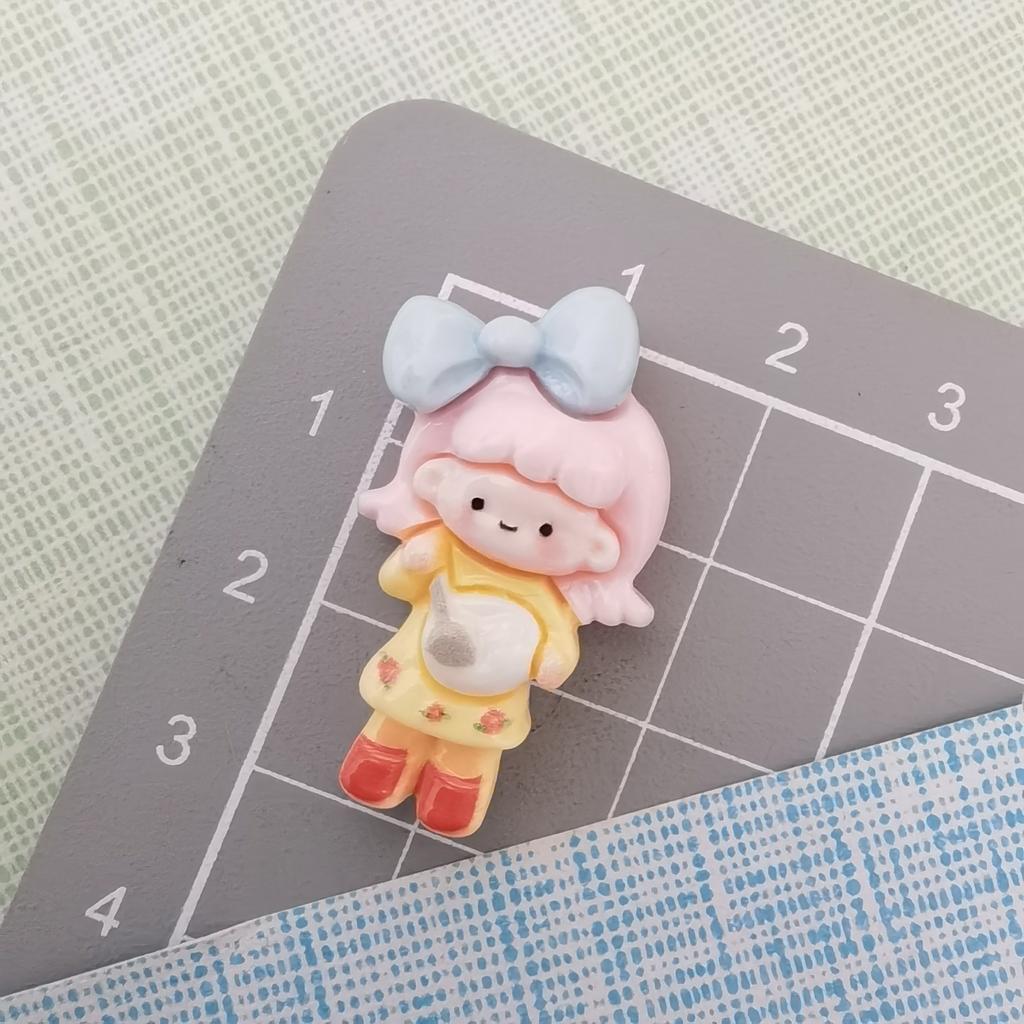 100Pcs Cute Cartoon Dressing Girls Resin Flatback Cabochon Embellishments for Scrapbooking Phone Case Hair Bow Center Decoration