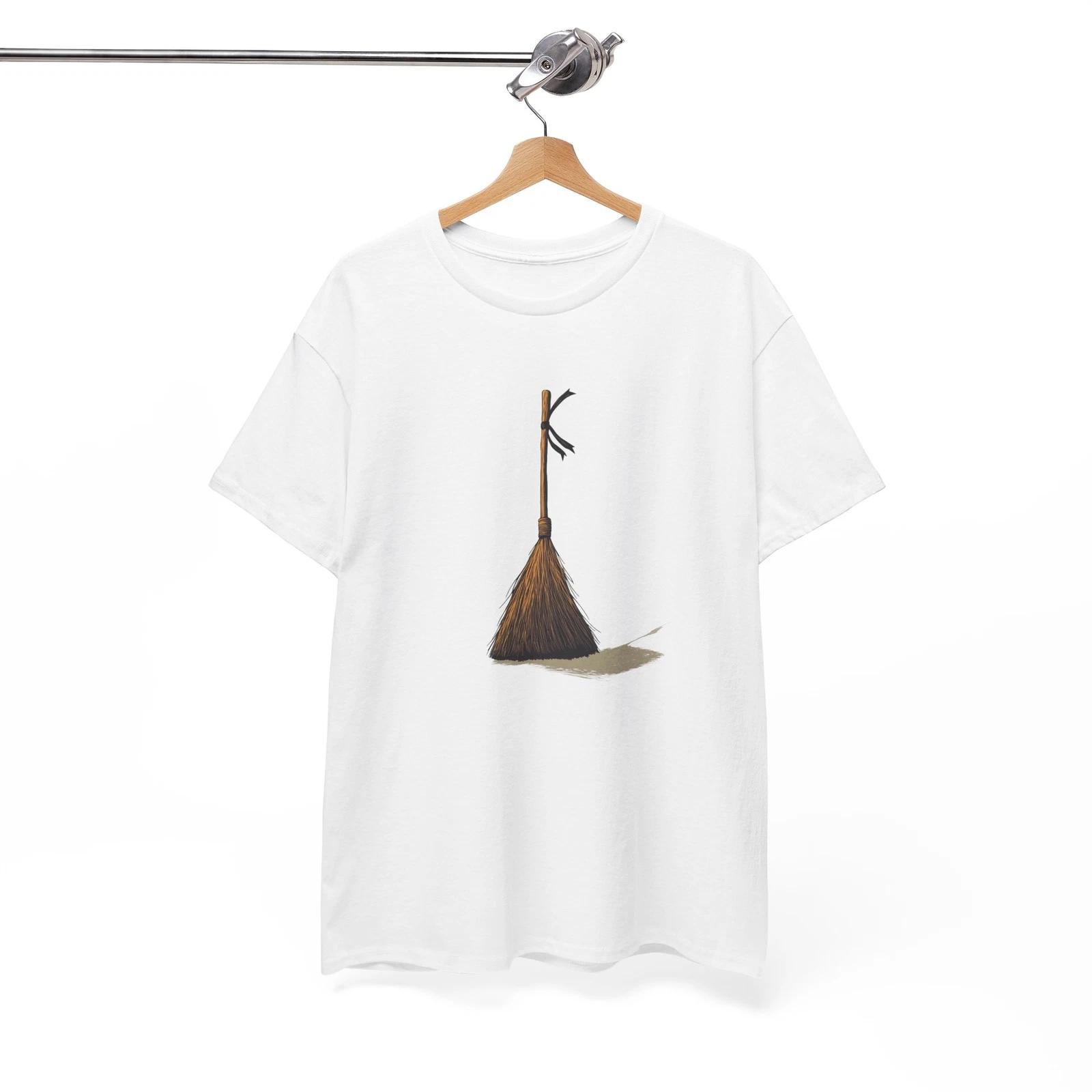 

Hocus Pocus T-Shirt | Trendy & Mystical Witchy Apparel M