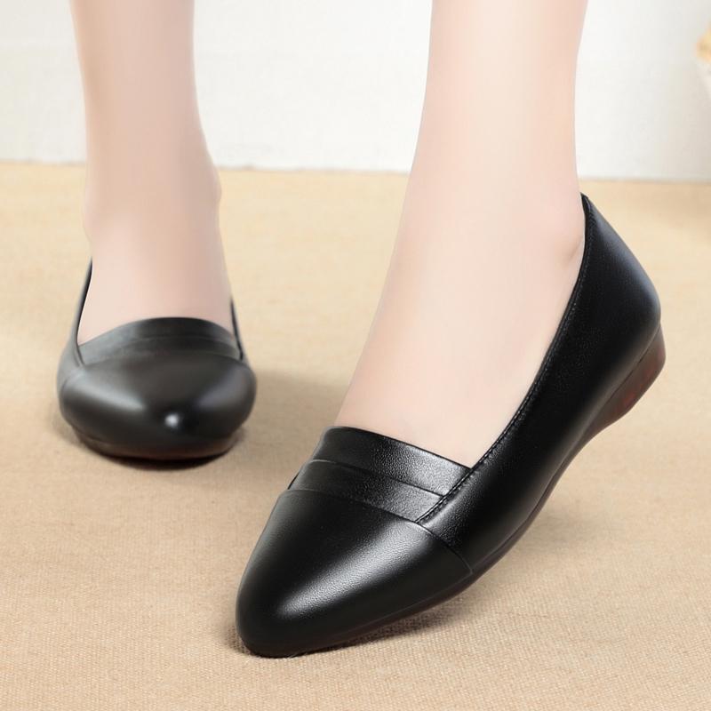 Sapatos femininos planos de couro genuíno sapatos de primavera tamanho grande deslizamento em sapatos femininos de meia-idade