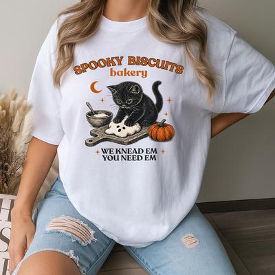 Spooky Biscuits Bakery Funny Black Cat Halloween Pumpkin T-Shirt