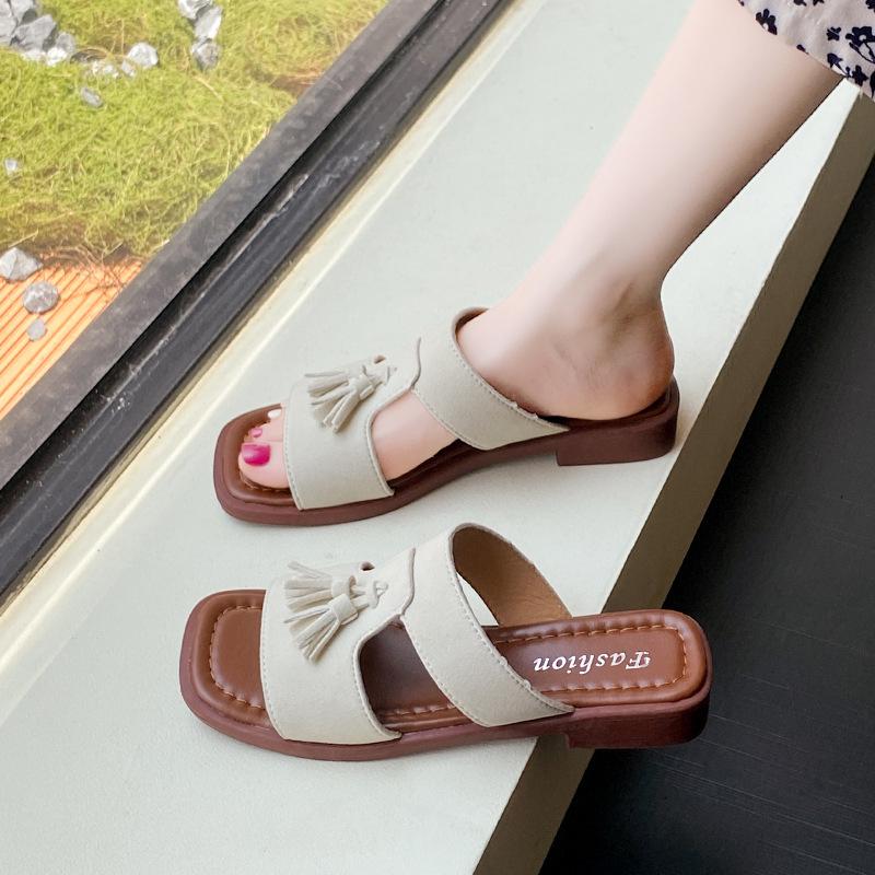 Flat-bottomed Slippers Women's Outer Wear Summer Casual One-character Cool Slippers New Fringed Beach Women's Sandals Large Size
