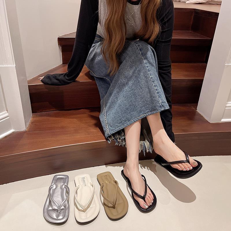 Flip-flops Women's Summer Wear Fashion New Flat-bottomed Sandals Sandals Beach Shoes