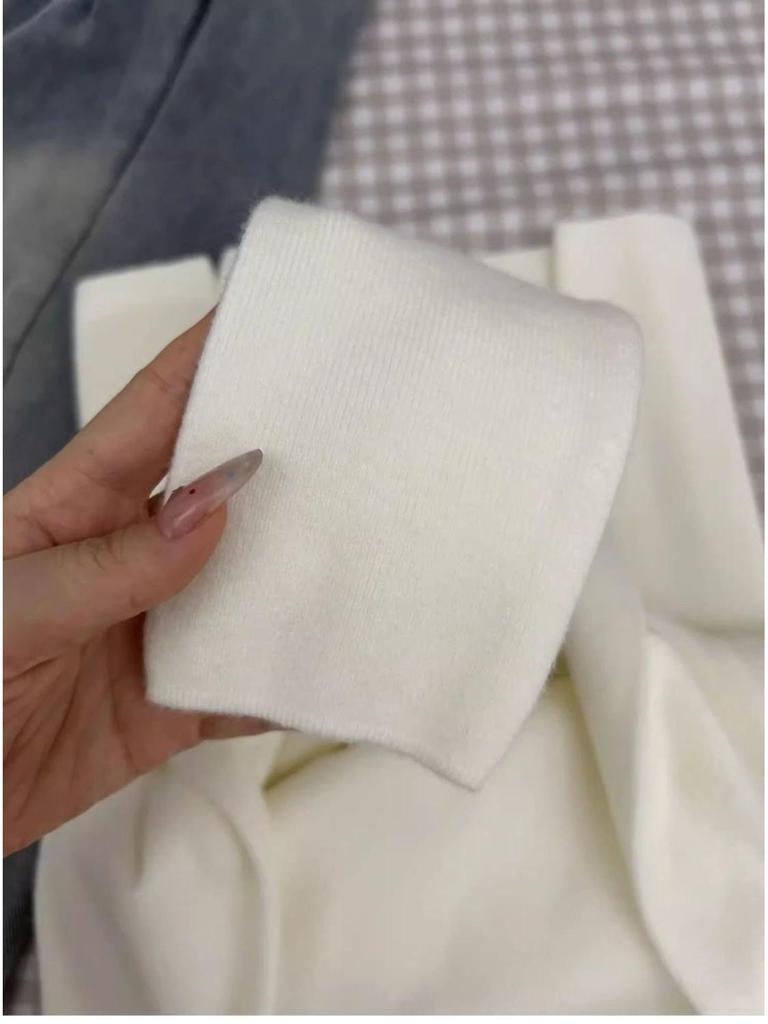 Women's Slim-Fit Semi-High Neck Knit Long-Sleeve Top