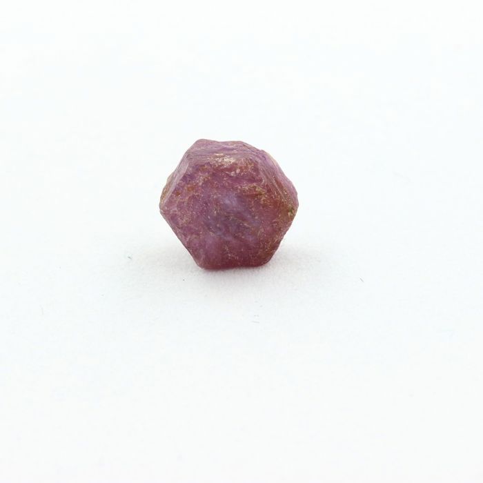 Pierres et Minéraux. Rubis. 3.915 ct. Kiteto District, Manyara Region, Tanzanie.
