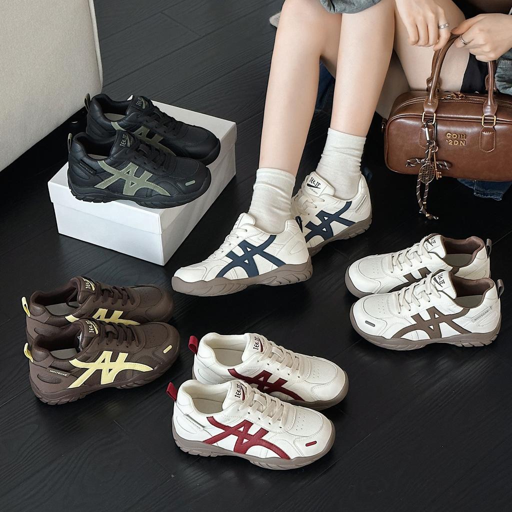 Inner height increase. Leather German training shoes autumn and winter new ballet shoes casual versatile and comfortable Forrest Gump shoes women