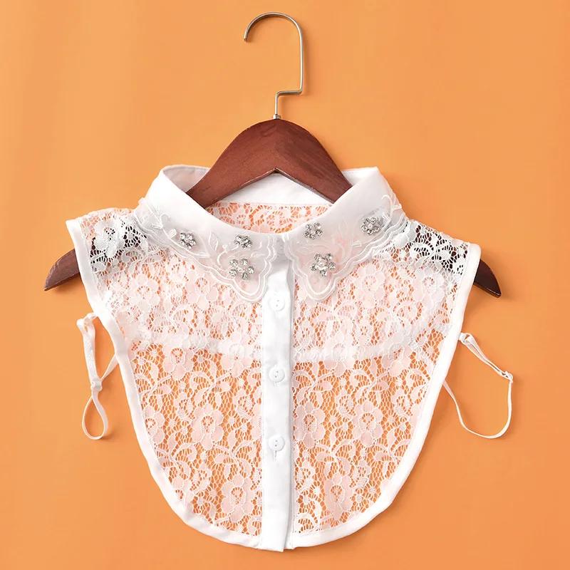 Perfekte Übereinstimmung Elegante Damenbluse Revers Falscher Kragen Damen Weiß Bestickte Spitze Halbshemd Krawatte Abnehmbare Kragen Pullover Dekoration