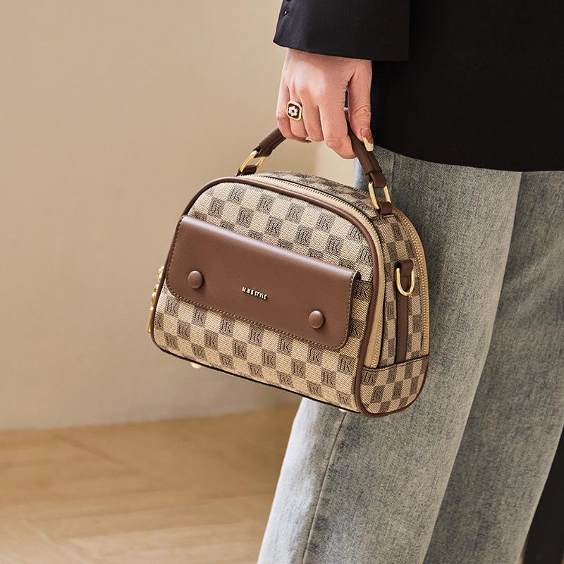 Mrs. Qiao Handbag for Women 2025 New Model Women's Crossbody Bag Vintage Shoulder Bag Versatile Light Luxury Women's Bag
