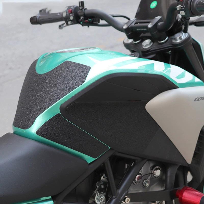 Everest Kayak 321R Anti-Scratch & Anti-Slip Protective Tank Sticker