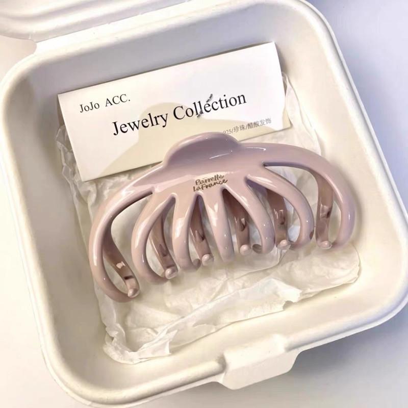 2024 Elegant Claw Clip for Women - Versatile Autumn/Winter Updo Hairpin