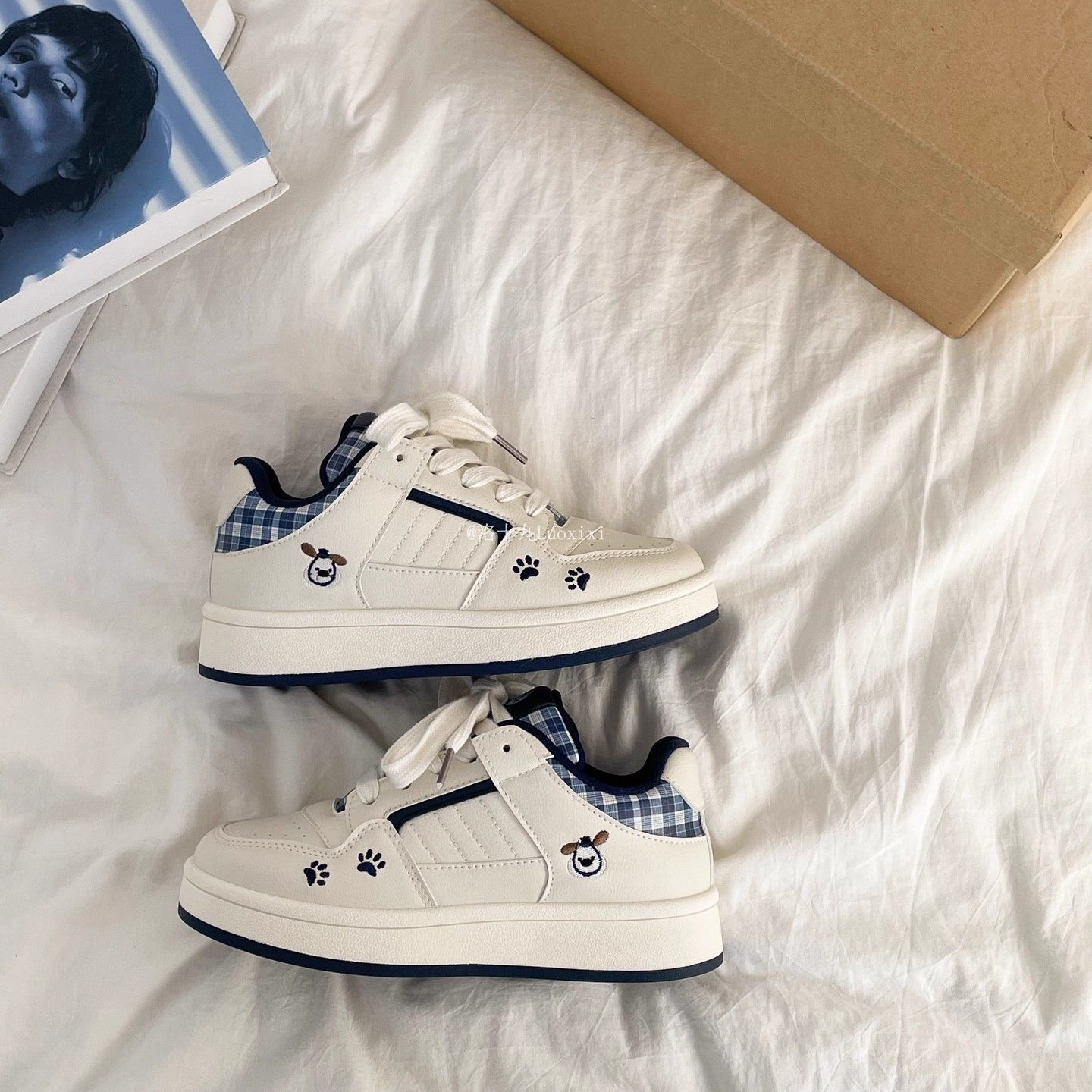 

New niche design thick-soled versatile with skirt board shoes lightweight casual shoes women 40